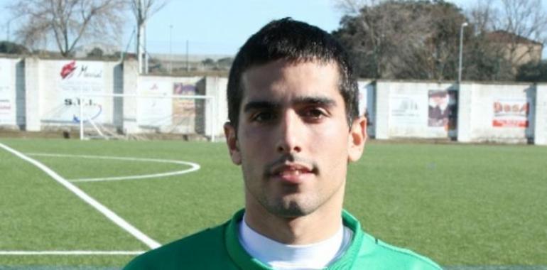 El Caudal incorpora al delantero Borja Navarro