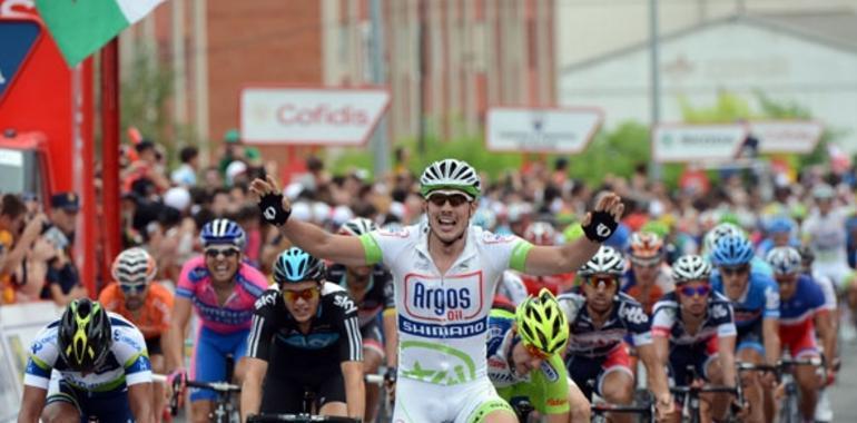 El alemán John Degenkolb se impone al sprint en la segunda etapa de la Vuelta