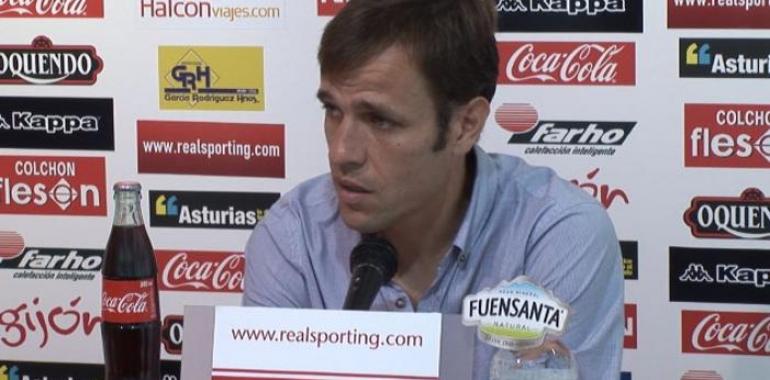 Manolo Sánchez: "Hugo Vieira entra en el perfil de delantero que buscamos"