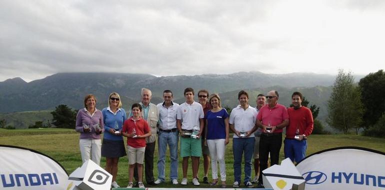 Ganadores del torneo de Golf Vírgen de Guía, en Llanes