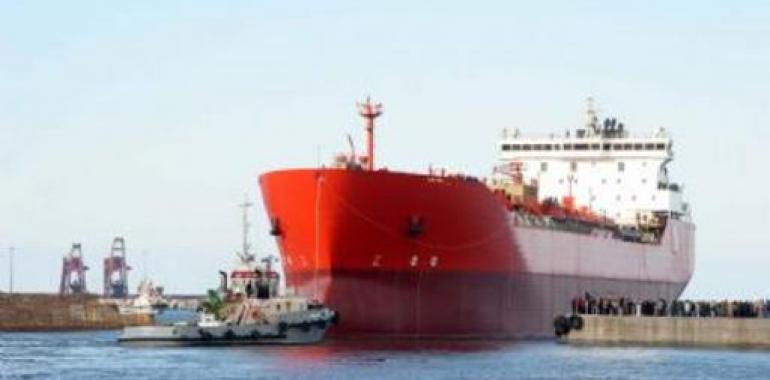 El Musel aprueba correcciones y bonificaciones para reducir las tasas portuarias en un 40%