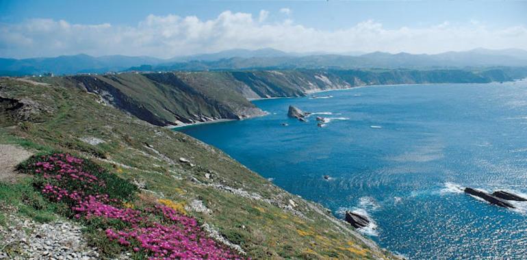 Turoperadores europeos especializados en turismo de naturaleza, salud y bienestar conocen Asturias 