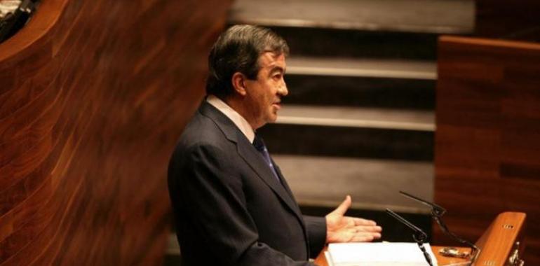 Álvarez-Cascos: “Javier Fernández no ofrece normalidad porque no tiene programa ni mayoría estable”
