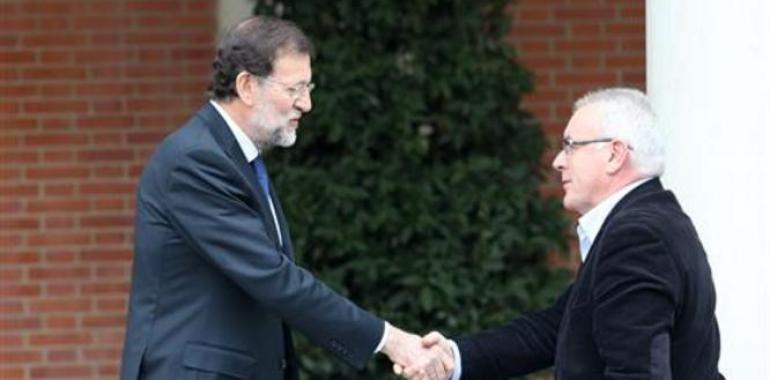 Cayo Lara plantea a Rajoy “planes de choque contra el desempleo y contra la pobreza”