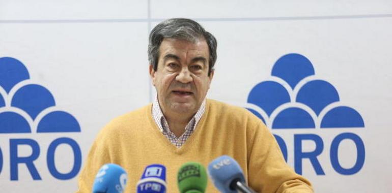 Álvarez-Cascos pide una segunda comparecencia del presidente asturiano