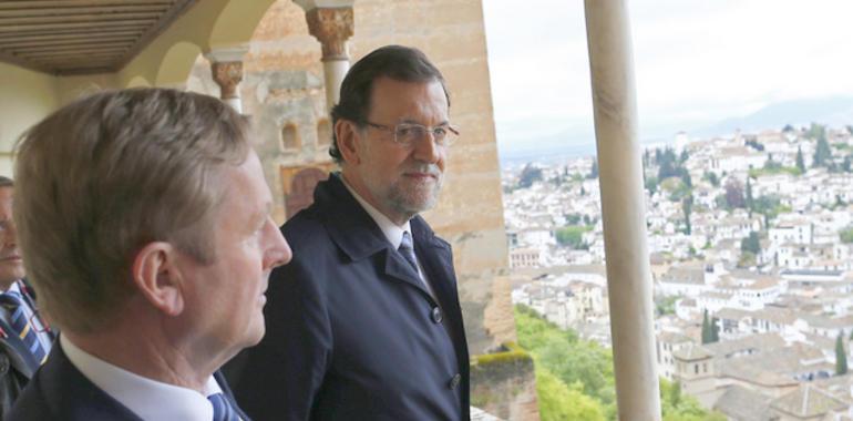 Rajoy: "Vamos a seguir trabajando para superar los desequilibrios de la economía" 