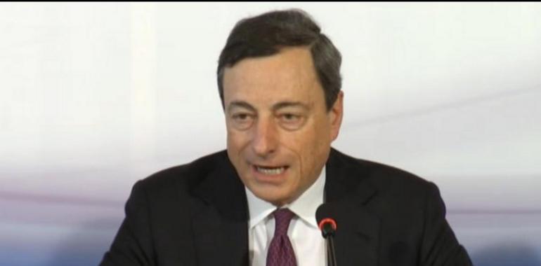 Draghi llama a reducir los gastos corrientes y los impuestos