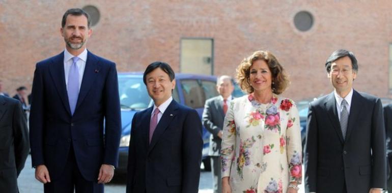 Los Príncipes de España y Japón  inaugurán la exposición sobre el tsunami de Japón 