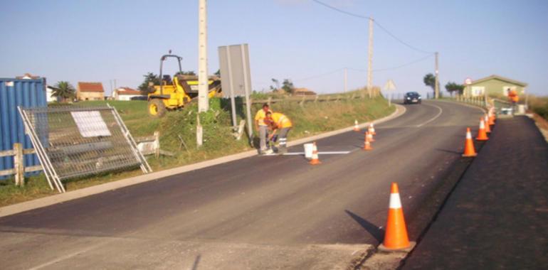 Reparadas las carreteras de acceso a la playa de Merón en San Vicente de la Barquera