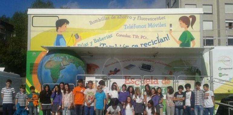 Los escolares de Teverga, además de solidarios reciclen un montón