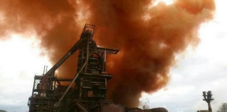 El Gobierno asturiano reclama a ArcelorMittal informes del impacto ambiental de la nube