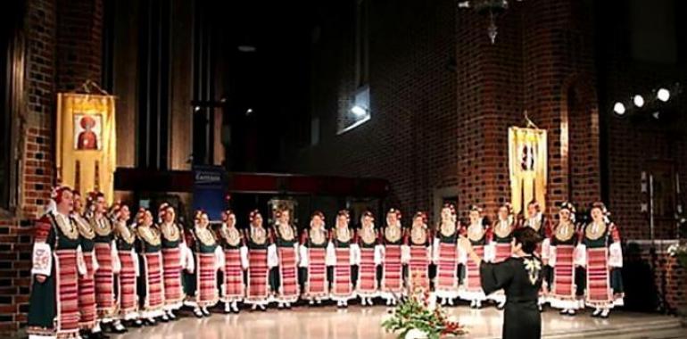 El cantu nacional, del modelu búlgaru al asturianu