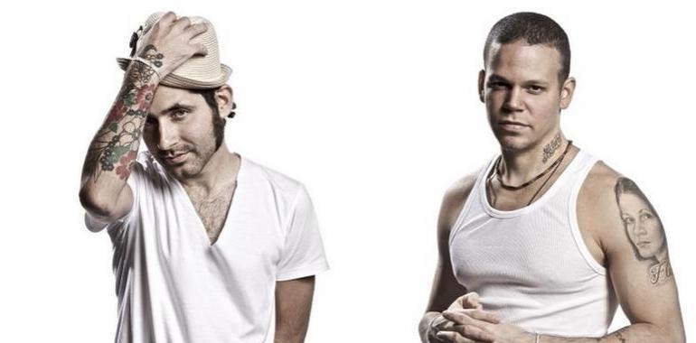 Calle 13 estrena discu cantando a dúu con Silvio Rodríguez