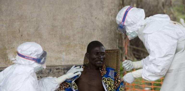 Las muertes por ébola en África ascienden ya a 887 personas 