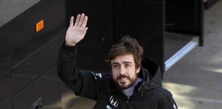 Fernando Alonso se encuentra bien, pero se lo mantiene en observación