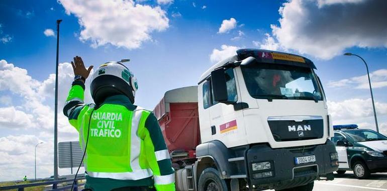 La campaña de Tráfico se salda en Asturias con 362 furgonetas o camiones denunciados