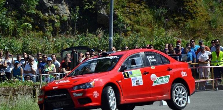 Óscar Palacio y Enrique Velasco segundos en el Rally Ciudad Cangas de Onís