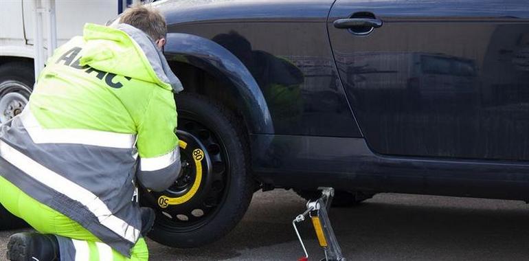 13 conductores denunciados en Asturias en 2 días por circular con neumáticos deteriorados