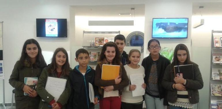 Jovenes Redactores Del Pena Tuday Reportajean La Nueva Oficina De Turismo De Llanes Asturias Mundial