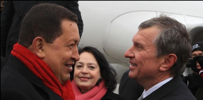 Chávez recibe a una delegación rusa 