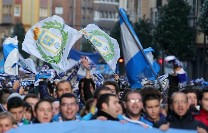 La afición salva al Oviedo de la desaparición