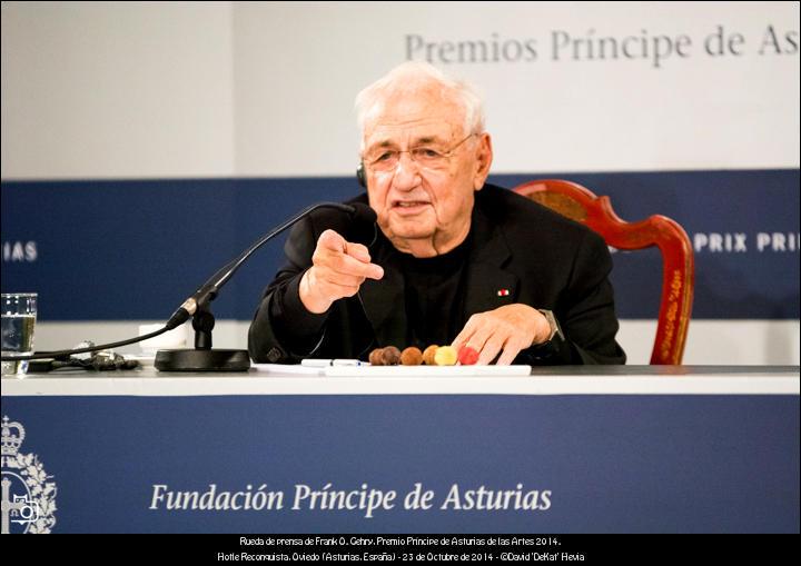 FOTOGALERÍA. Premios Príncipe de Asturias. Rueda de prensa de Frank O. Gehry