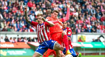 FOTOGALERÍA. Fútbol. Liga Adelante. R. Sporting Gijón - FC Barcelona B