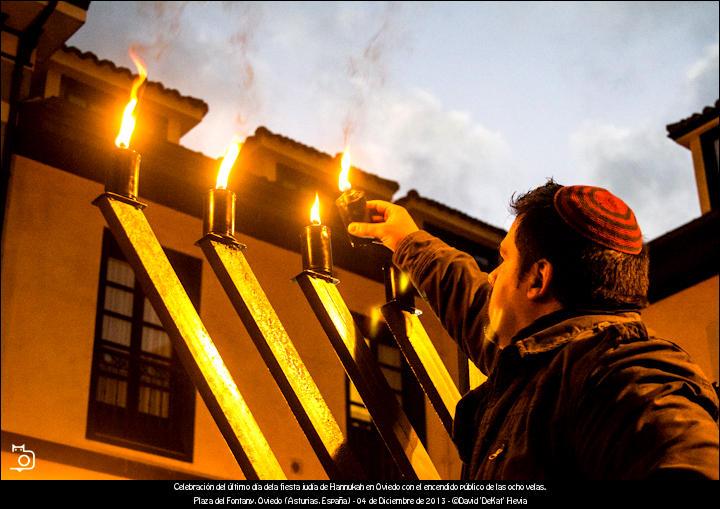 FOTOGALERÍA. Celebración de Hannukah en Oviedo