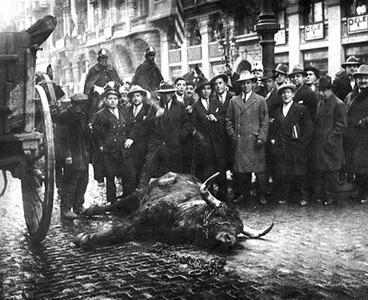 Un toro en la Gran Vía