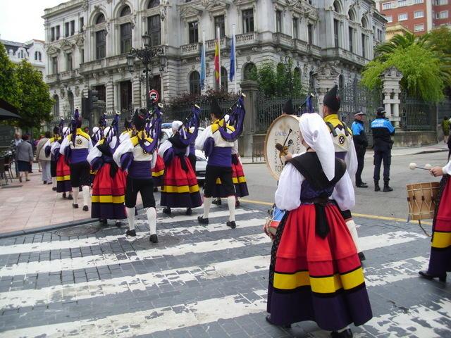 Con la música a otra parte