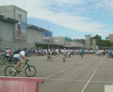 En Avilés van a mil por rueda