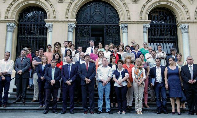 Un minuto de silencio por las víctimas del accidente de Santiago