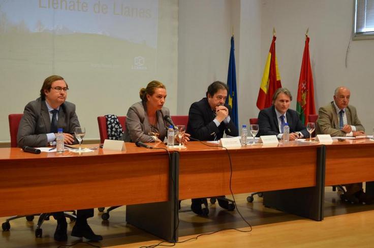 Clausura del I Foro Llanes sobre nueva Ley Administración Local