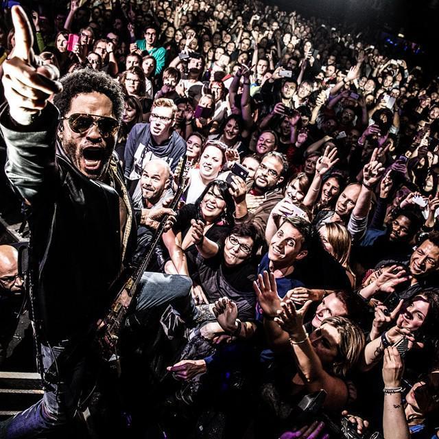 @LennyKravitz actuará el sábado 18 julio en #Gijón