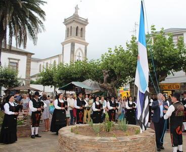 La bandera celta ondea en Tapia durante el FIDO