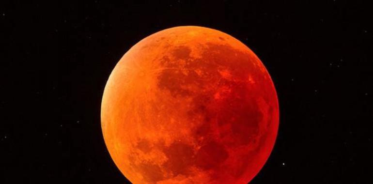 El viernes, luna de sangre para el eclipse lunar más largo del siglo