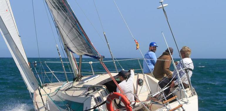 Suspendida la tercera jornada del XXV Trofeo de Otoño de Cruceros