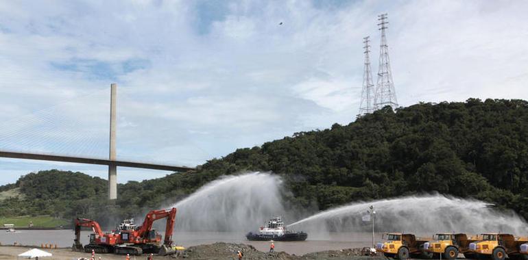 Primer llenado del nuevo cauce del Canal de Panamá