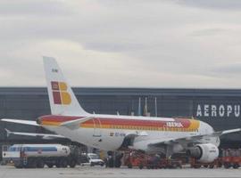 Foro pregunta por la rebaja de las tarifas aeroportuarias y su aplicación en Asturias