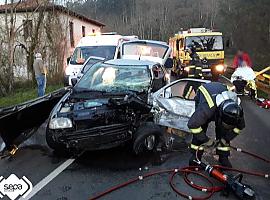 Dos heridos en accidente de tráfico en Vibaño de Llanes