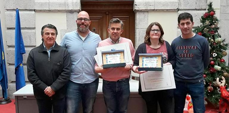 Raúl Herrero, La Barrica Blanca y El Potro, premios de Escaparates y Decoración Navideña de Llanes