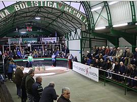 Isidro Valverde, de la Tino Panaderu, gana el Navidad de bolos Peña Reculta