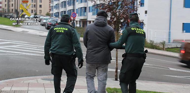 La Guardia Civil detiene a la banda de los destrozacoches que actuaban en Asturias, León y Cantabria  