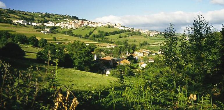 Reanudan la busqueda de un hombre de 41 años que cruzó un rio en Pena, en Tineo