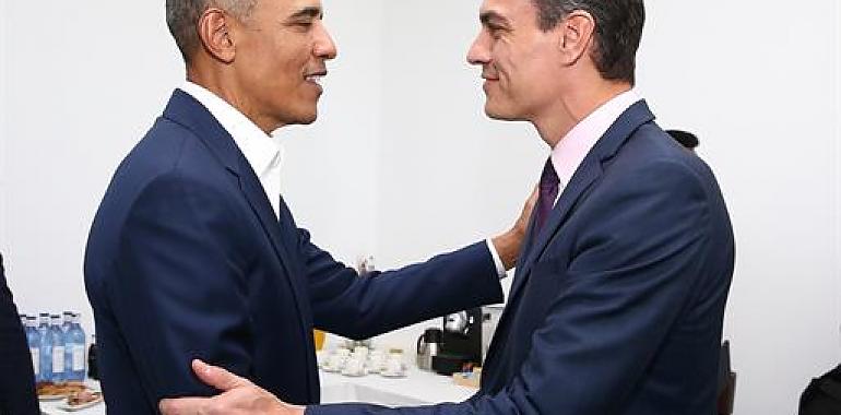 Pedro Sánchez y Barack Obama analizan los retos de los jóvenes en el mundo actual