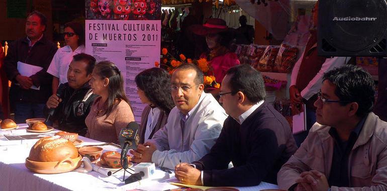 Presentan el programa del Festival Cultural de Muertos 2011 en Oxaca