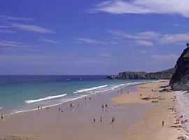 Las playas más importantes de Llanes son aptas para el baño