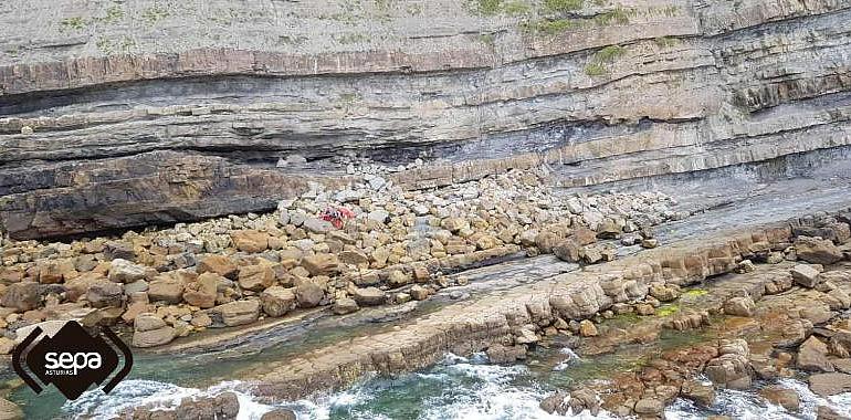 Rescatan el cuerpo sin vida de un parapentista en Playa España