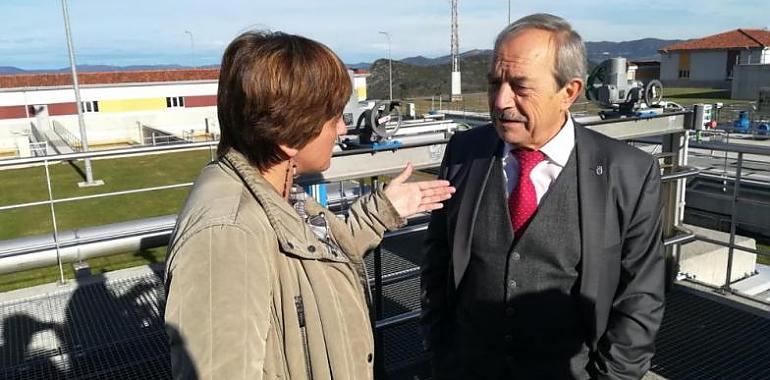 El PSOE de Oviedo solicita formalmente informes sobre el viaje del alcalde