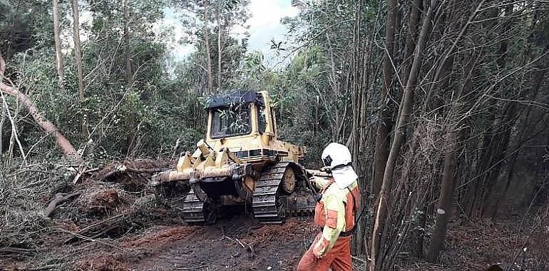 Sólo tres incendios forestales activos y seis controlados en Asturias